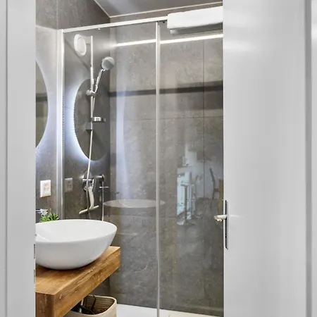 6 Pers, Grand Renove Avec Balcon, Vue & Parking Apartament Crans-Montana