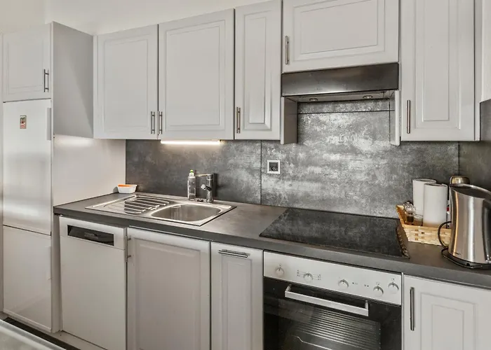 6 Pers, Grand Renove Avec Balcon, Vue & Parking * 克莱恩 蒙塔纳