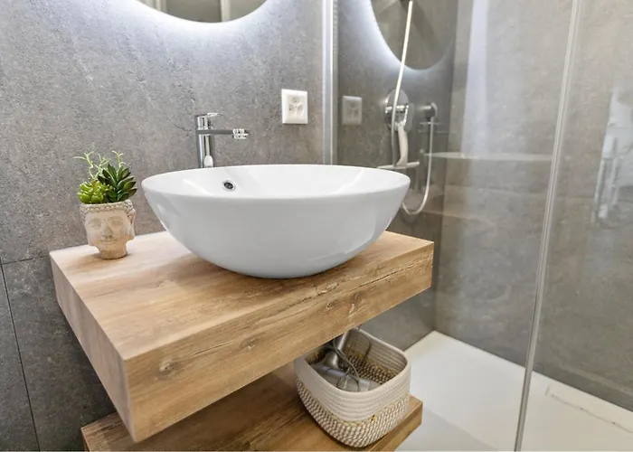 公寓 6 Pers, Grand Renove Avec Balcon, Vue & Parking 克莱恩 蒙塔纳