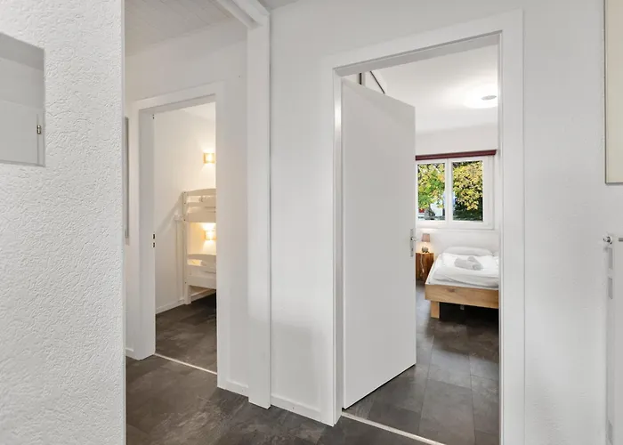 6 Pers, Grand Renove Avec Balcon, Vue & Parking 克莱恩 蒙塔纳