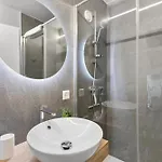 6 Pers, Grand Renove Avec Balcon, Vue & Parking Апартаменты Кран-Монтана
