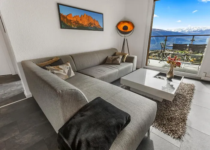 شقة 6 Pers, Grand Renove Avec Balcon, Vue & Parking *