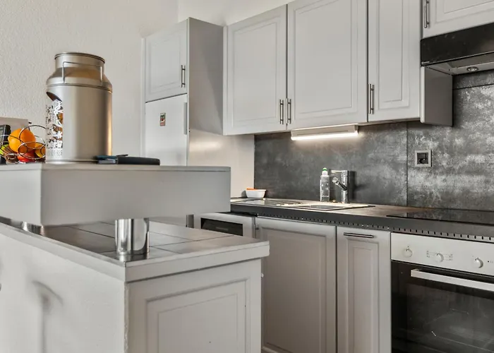 6 Pers, Grand Renove Avec Balcon, Vue & Parking * كرانز مونتانا